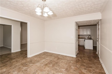 949 Heartwood Cir, Lawrenceville, GA 30043 - photo 7