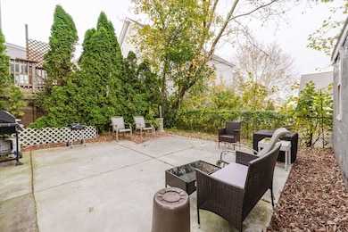 404 Bradford Ave, Fall River, MA 02721 - photo 4