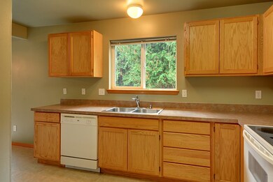 18617 94th Dr NW unit A, Stanwood, WA 98292 - photo 4