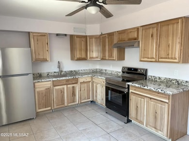 2205 N Madelyn Avenue, 2205