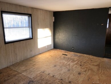 1 Reagan Cir, Allenstown, NH 03275 - photo 5