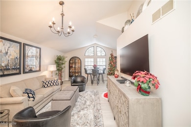 1173 Red Tail Hawk Ct unit 5, Youngstown, OH 44512 - photo 5