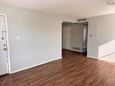 1611 Bell St unit F, Wichita Falls, TX 76309 - photo 4