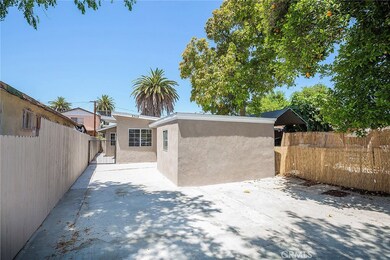 2315 E Hatchway St, Compton, CA 90222 - photo 2