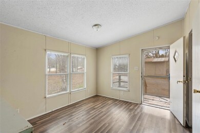 108 Coolibar Ct, Weatherford, TX 76085 - photo 5