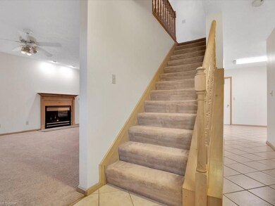 4674 Hawthorne Ave, Sheffield Lake, OH 44054 - photo 2