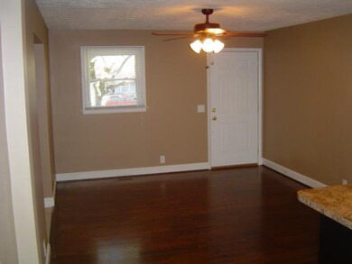 105 Crestview Cir, Shelbyville, TN 37160 - photo 4