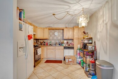 6 Walker Rd unit 4, North Andover, MA 01845 - photo 4