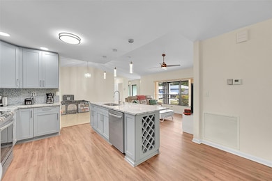 6411 NW 89th Ave, Tamarac, FL 33321 - photo 4