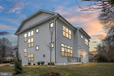 401 Yeonas Dr SW, Vienna, VA 22180 - photo 6