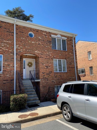 3754 B Madison Ln, Falls Church, VA 22046 - photo 6