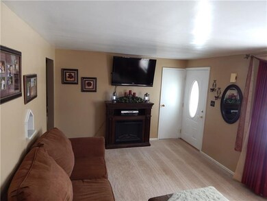 925 Chaplin St, Conway, PA 15027 - photo 3