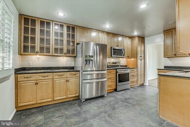 2510 Swift Run St, Vienna, VA 22180 - photo 6