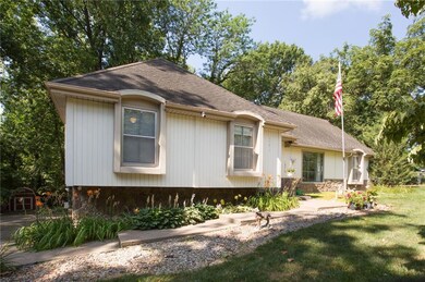 10513 W 70th Terrace, Shawnee, KS 66203 - photo 3