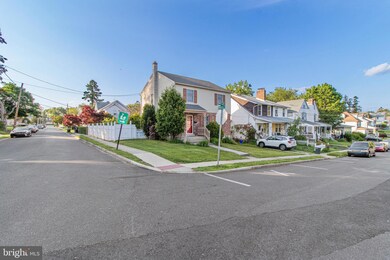 40 Maple Ave, Upper Darby, PA 19082 - photo 3