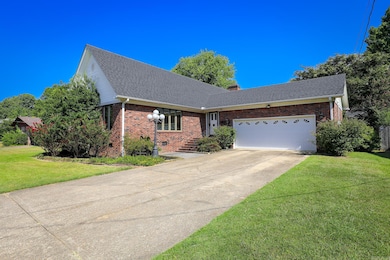 521 W Cross St, Benton, AR 72015 - photo 4