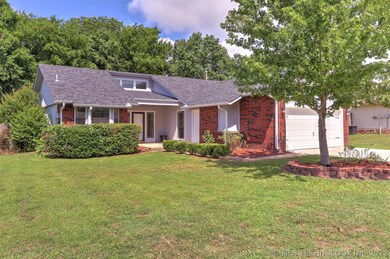 4908 S Juniper Ave, Broken Arrow, OK 74011 - photo 3