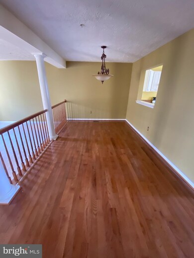 3913 Elkhorn Cir, Bowie, MD 20716 - photo 4