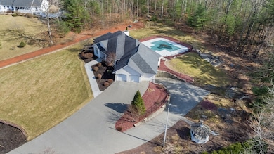 96 Clearwater Cir, Ludlow, MA 01056 - photo 5