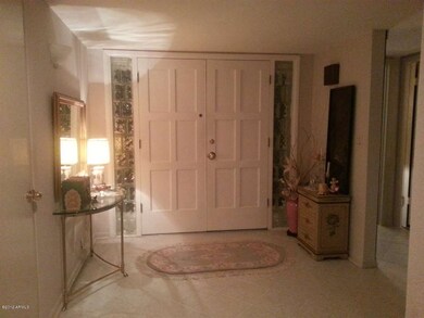 Inside Entry             20121212_181820