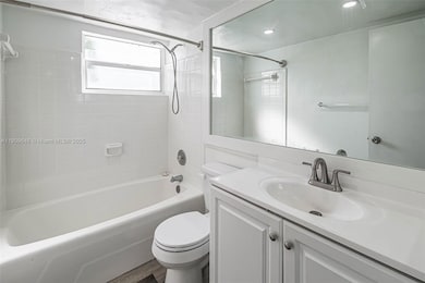 2025 Miami Rd unit 9, Fort Lauderdale, FL 33316 - photo 4