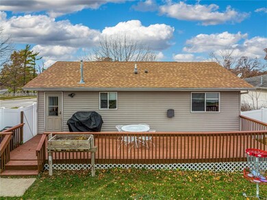 1834 Americus Dr SE, Cedar Rapids, IA 52403 - photo 3