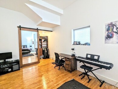 305 Cambridge St unit 2, Cambridge, MA 02141 - photo 6
