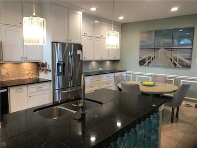 5026 Yorktown Blvd unit 29, Corpus Christi, TX 78413 - photo 5