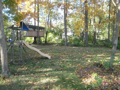 1855 Red Fern Dr, Columbus, OH 43229 - photo 6