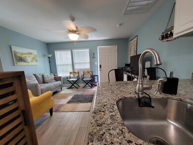 1809 Hillcrest Dr unit 101, Rockport, TX 78382 - photo 5