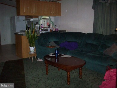 4496 Sycamore Grove Rd unit 18, Chambersburg, PA 17202 - photo 2