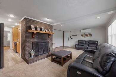 13 Lorna Dr, Auburn, MA 01501 - photo 6