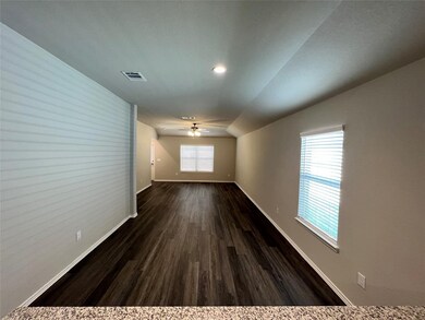 190 Bellewood Manor Dr, Magnolia, TX 77354 - photo 4