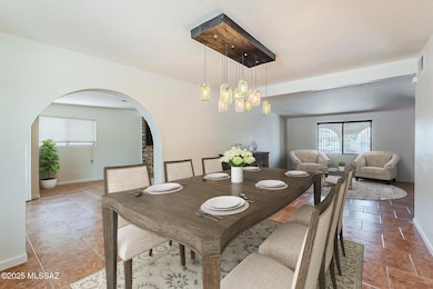 Calle Mercurio-9-Dining Room Living Room