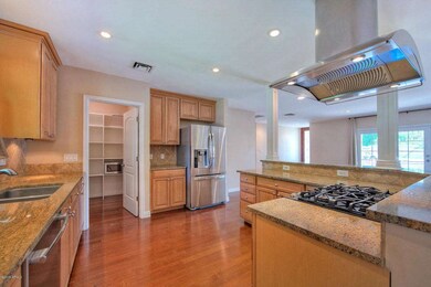 5127EEarll006