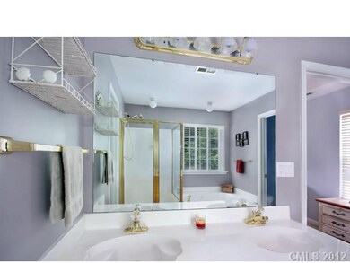 Bathroom - Master Bath - Large master bath with du