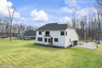 Hommati.com-24_Saddlecreek_Cir_NY-04-09-