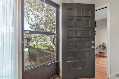 6019-Montevideo-Unit-B-Lansing-MI-window