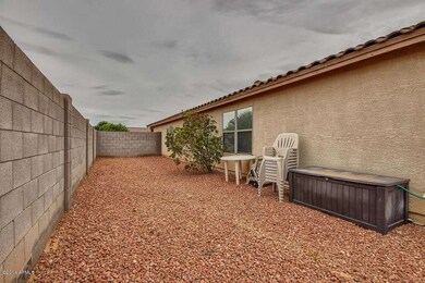 Large side yard