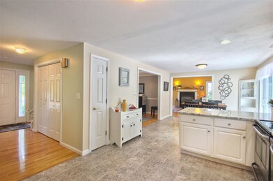 6 Red Oak Dr, Plaistow, NH 03865 - photo 6