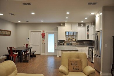 201 McAllen St, Donna, TX 78537 - photo 5