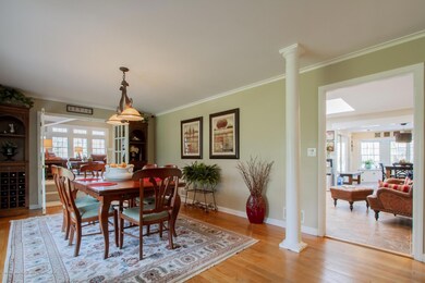Dining Room (2)