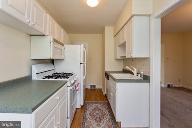 715 Clarendon Rd, Drexel Hill, PA 19026 - photo 6