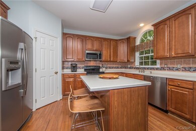 9458 Stone Spring Dr, Mechanicsville, VA 23116 - photo 3