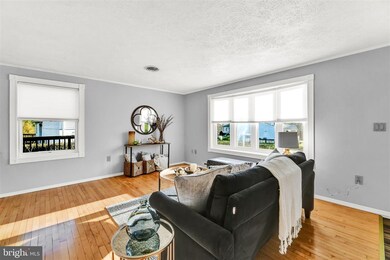 6 Van Yerrell Ct, Gwynn Oak, MD 21207 - photo 5