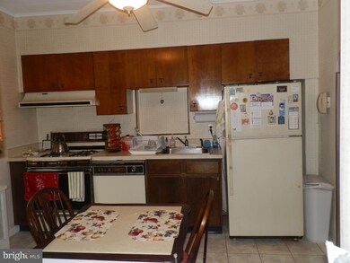 629 Beechwood Ave, Darby, PA 19023 - photo 5