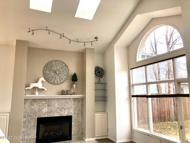 12021EdgewaterCir_13936_4