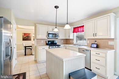 1007 Rosebud St, Reading, PA 19605 - photo 4