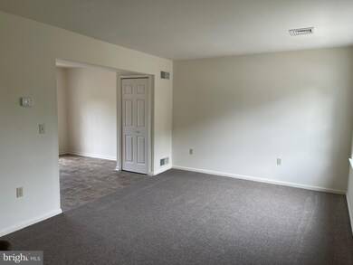 166 S Lime St unit 1, Quarryville, PA 17566 - photo 3