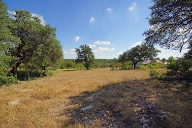 1028 Eagle Point Dr, Georgetown, TX 78628 - photo 2